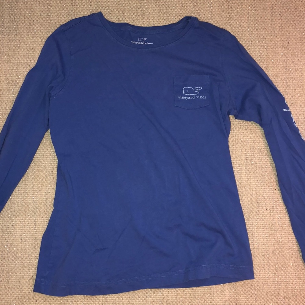 Blue vineyard vines long sleeve top